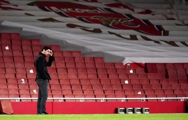 双功能入口-阿尔特塔：伤伤伤太可怕了 每个人工作都受到威胁